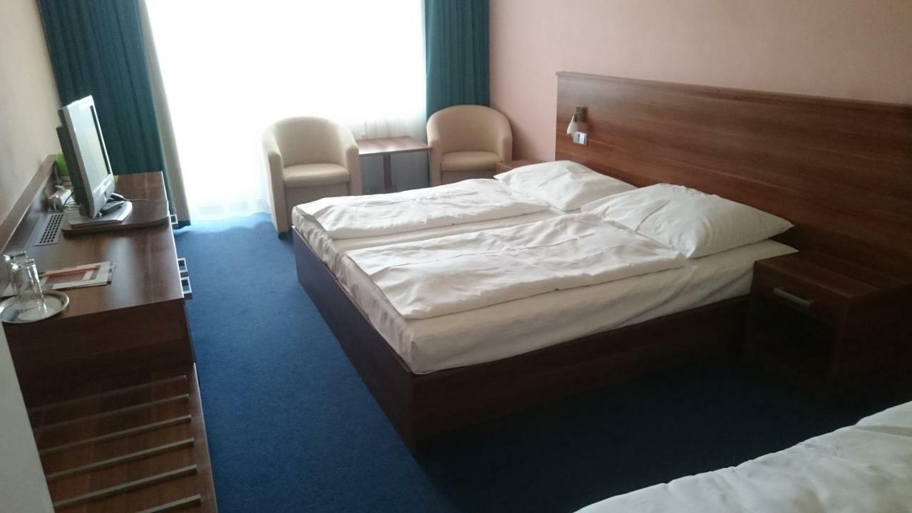 Lipno Wellness - Frymburk Hotel Private Family Room 外观 照片